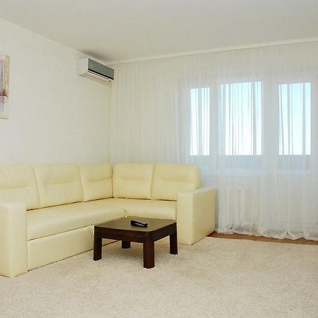 2-Komnatnye Apartamenty Alladin - Pozniaki Κίεβο Εξωτερικό φωτογραφία